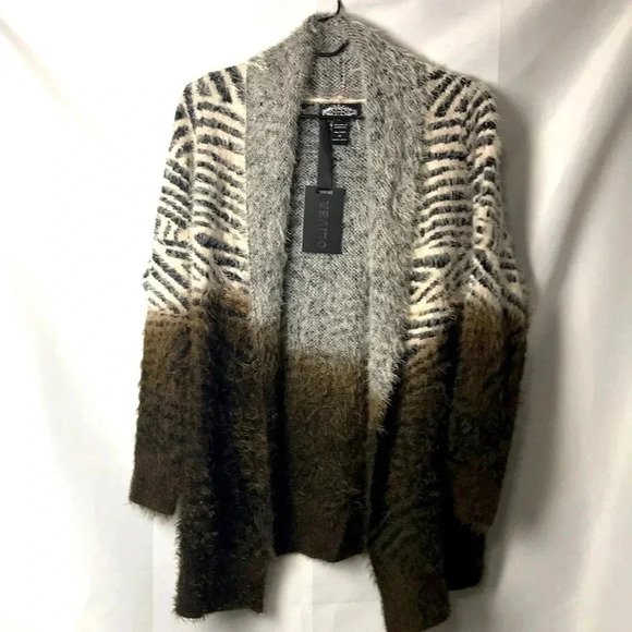 NWT OLIVER WO SZ MED ANIMAL PRINT SWEATER. SOFT AND COMFY OPEN FRONT - Picture 1 of 11
